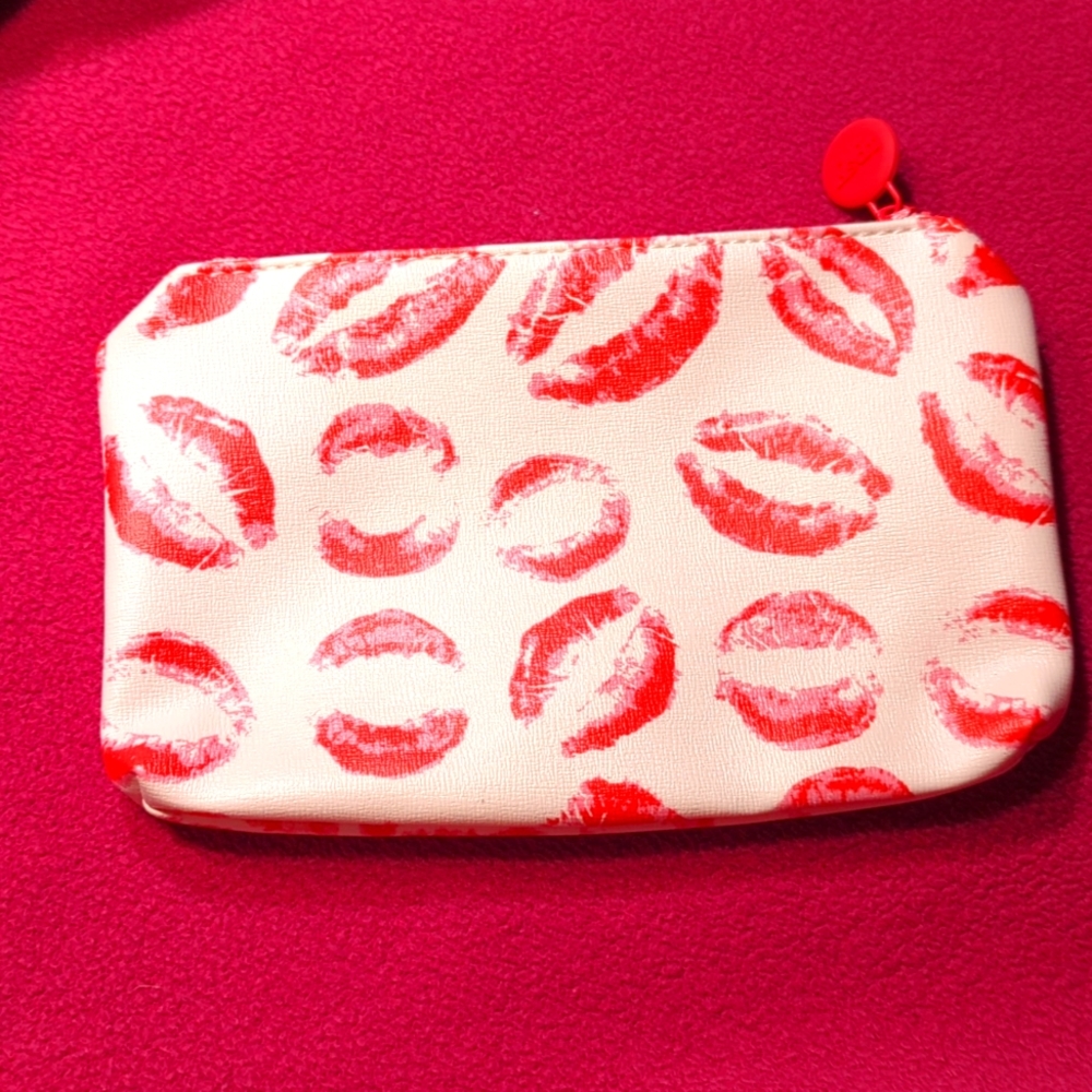 Cosmetic case